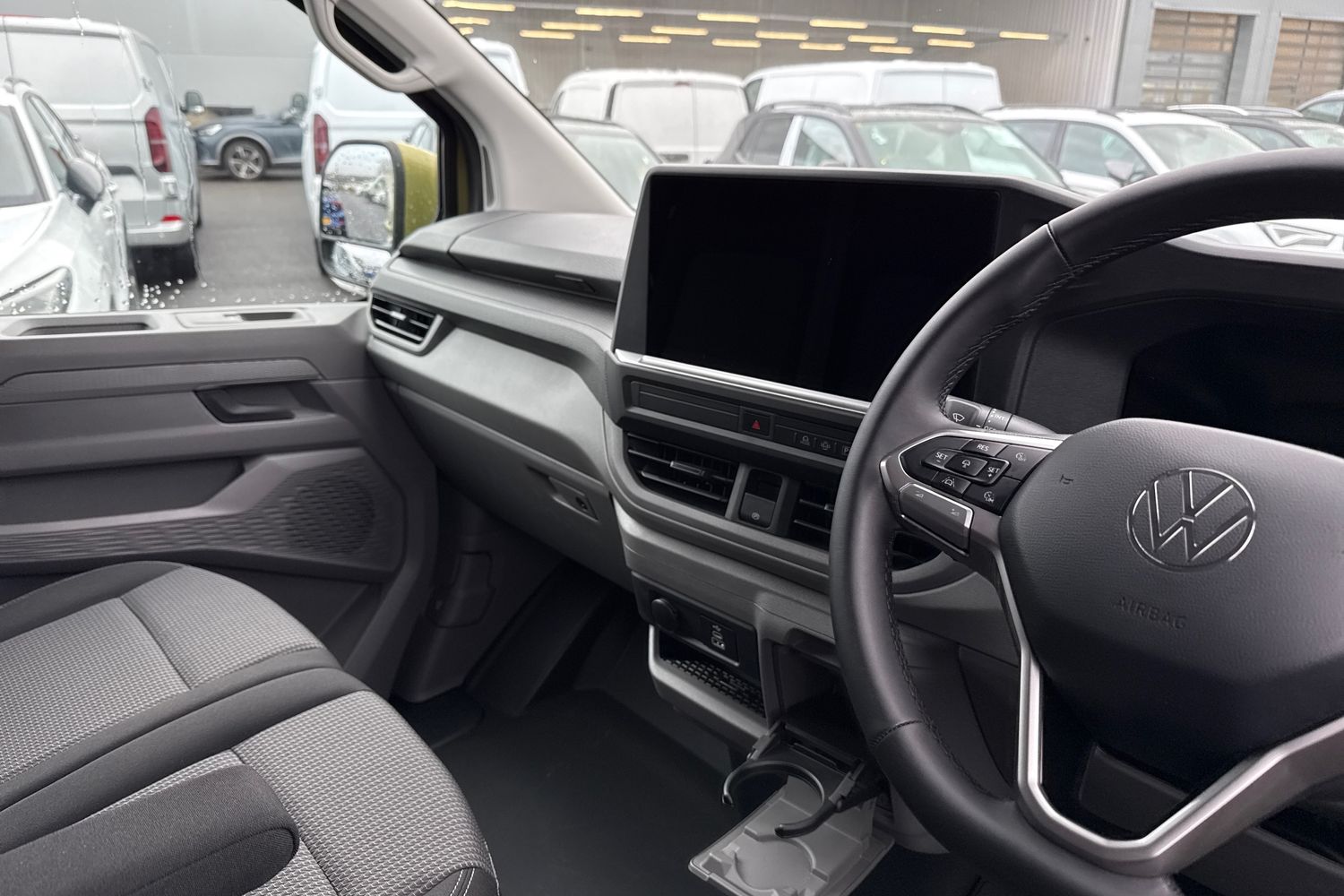 Used Volkswagen Transporter 2025 for sale - 77179198: Photo 14