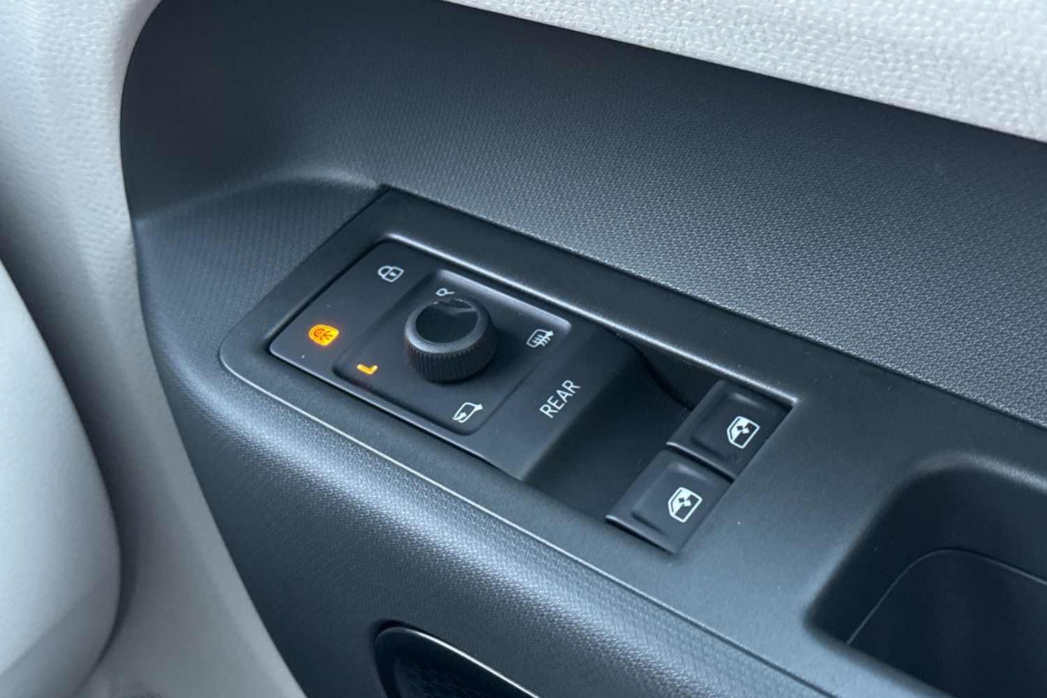 Used Volkswagen ID.Buzz 2025 for sale - 77093551: Photo 18