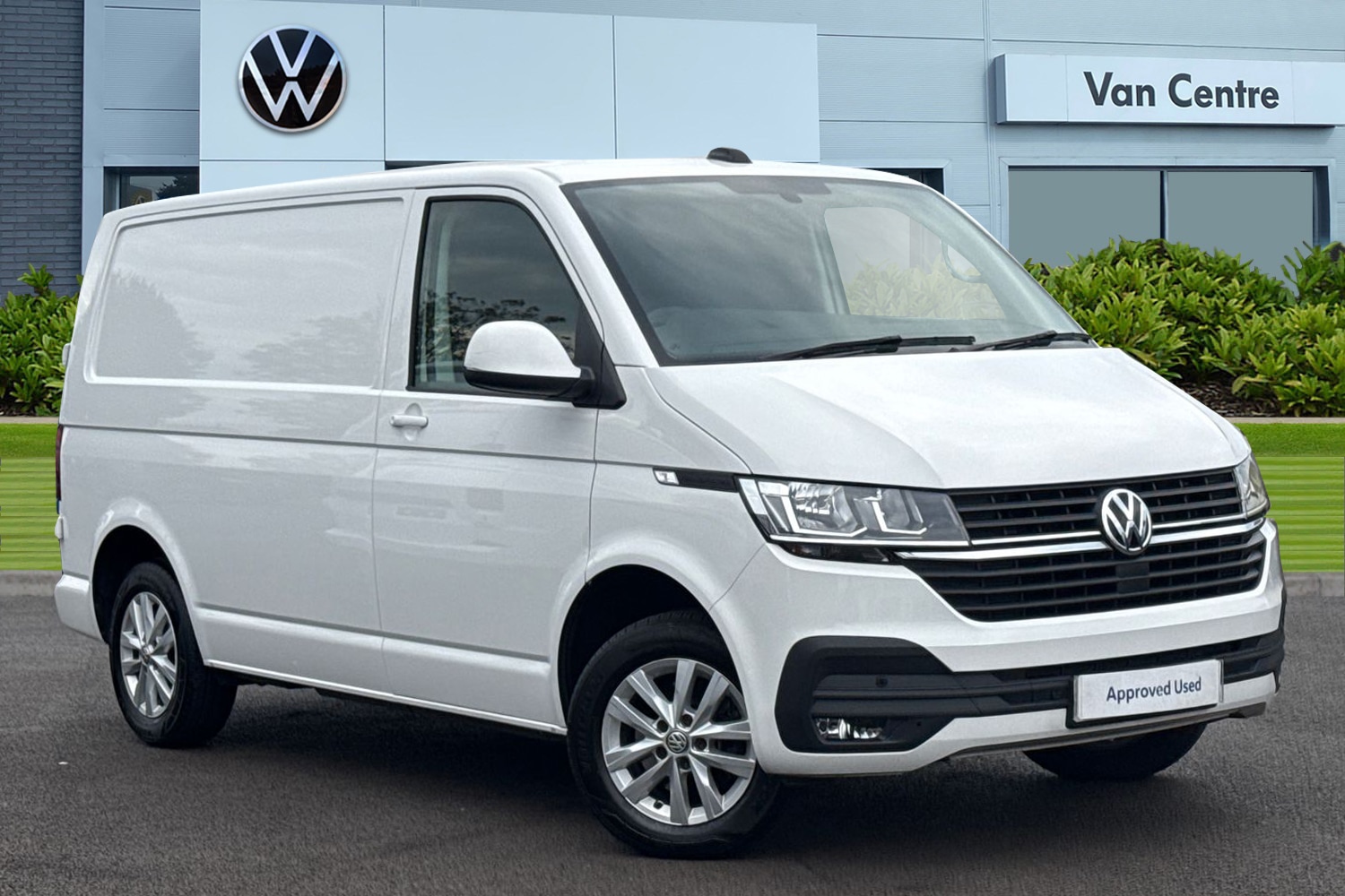Used Volkswagen Transporter 2024 for sale - 76595835: Photo 1