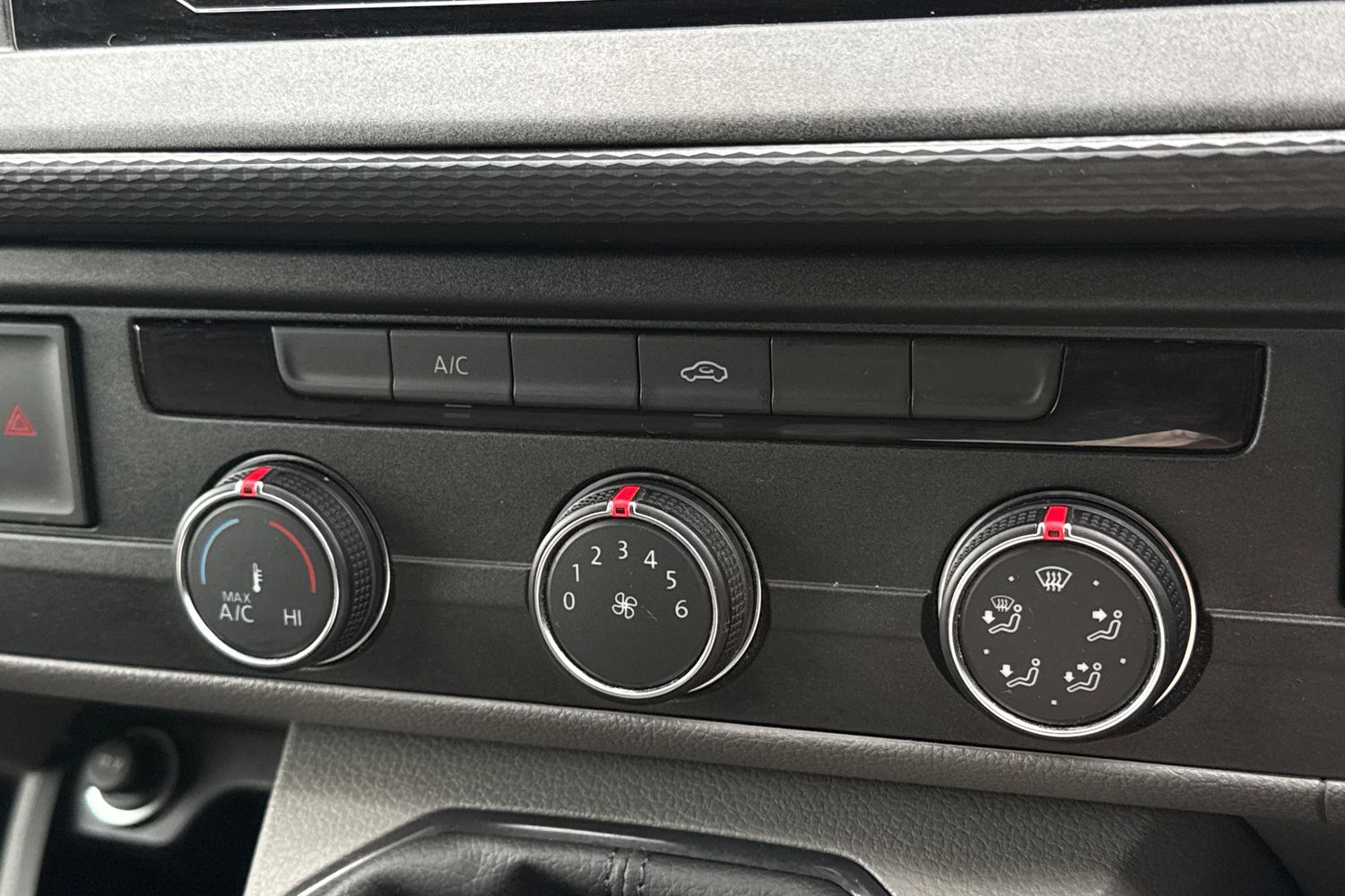 Used Volkswagen Transporter 2023 for sale - 77615904: Photo 19