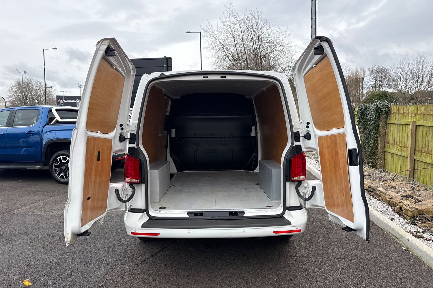 Used Volkswagen Transporter 2023 for sale - 77615904: Photo 32