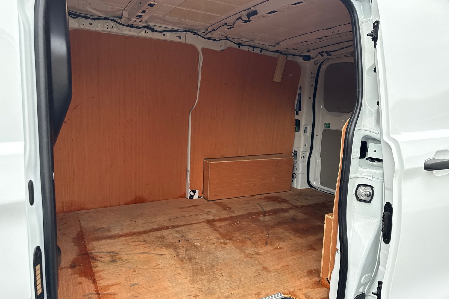 Used Volkswagen Transporter 2025 for sale - 77458886: Photo 14