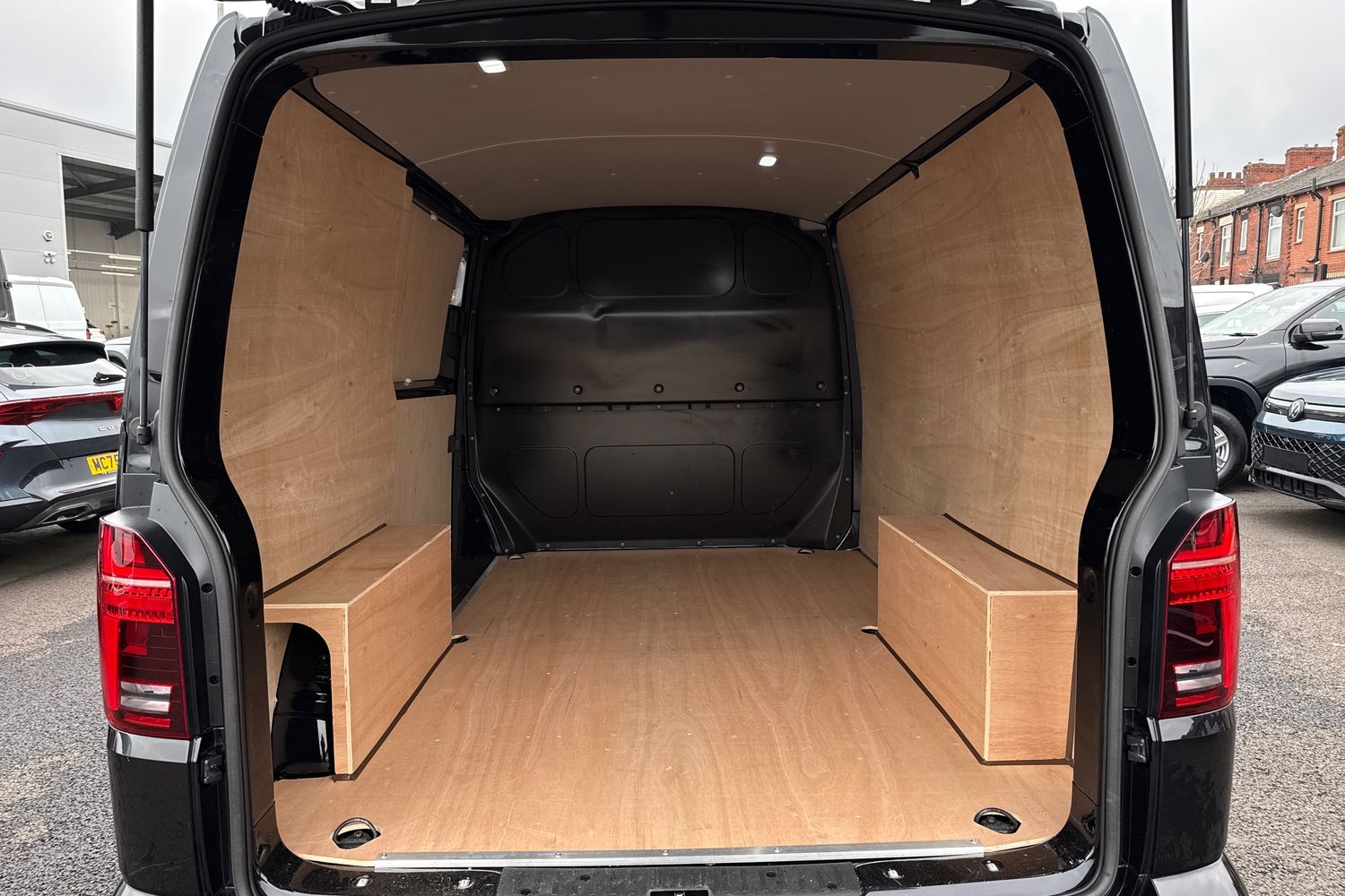 Used Volkswagen Transporter 2024 for sale - 77516921: Photo 10