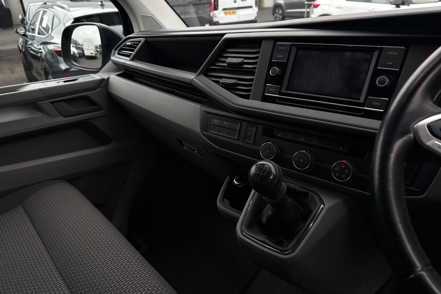 Used Volkswagen Transporter 2024 for sale - 77516921: Photo 15