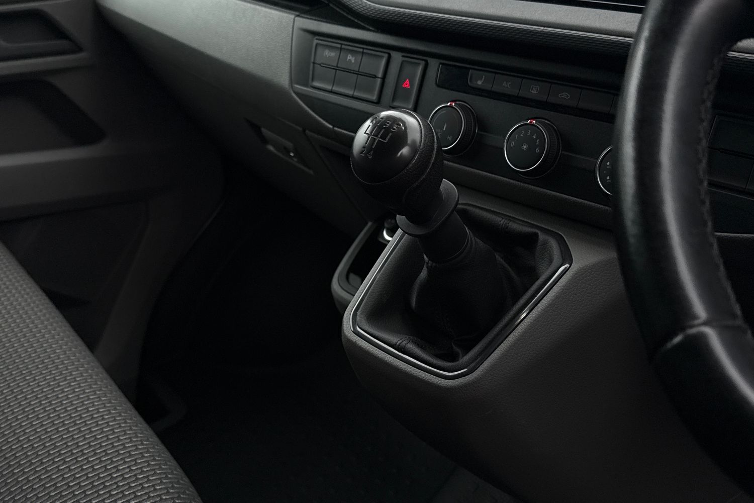 Used Volkswagen Transporter 2024 for sale - 77516921: Photo 20