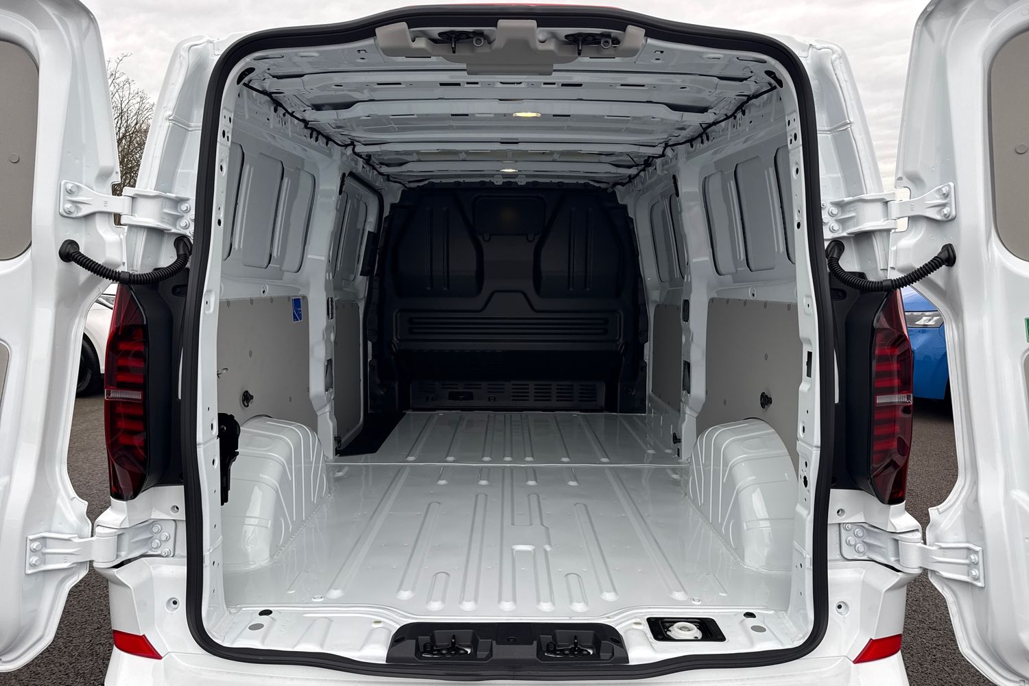 Used Volkswagen Transporter 2025 for sale - 77601596: Photo 9