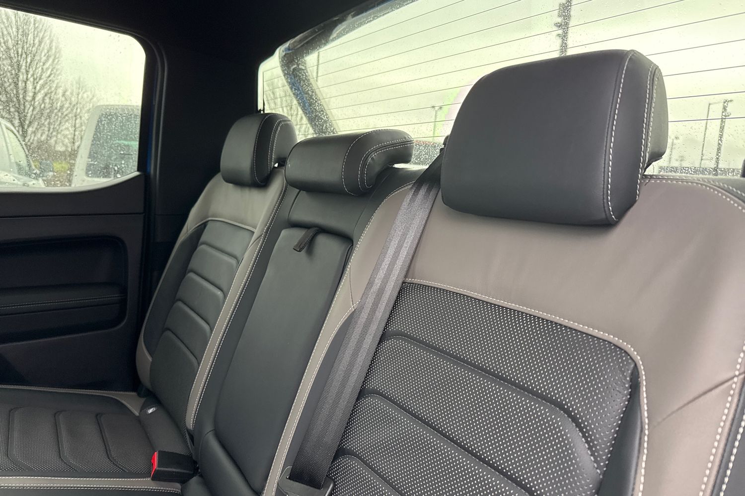 Used Volkswagen Amarok 2024 for sale - 77473091: Photo 14