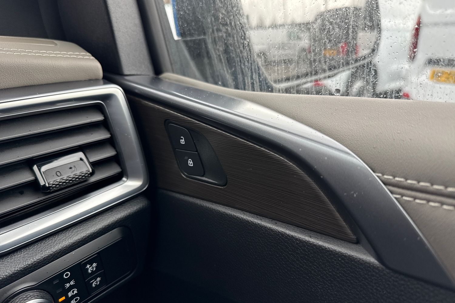 Used Volkswagen Amarok 2024 for sale - 77473091: Photo 18