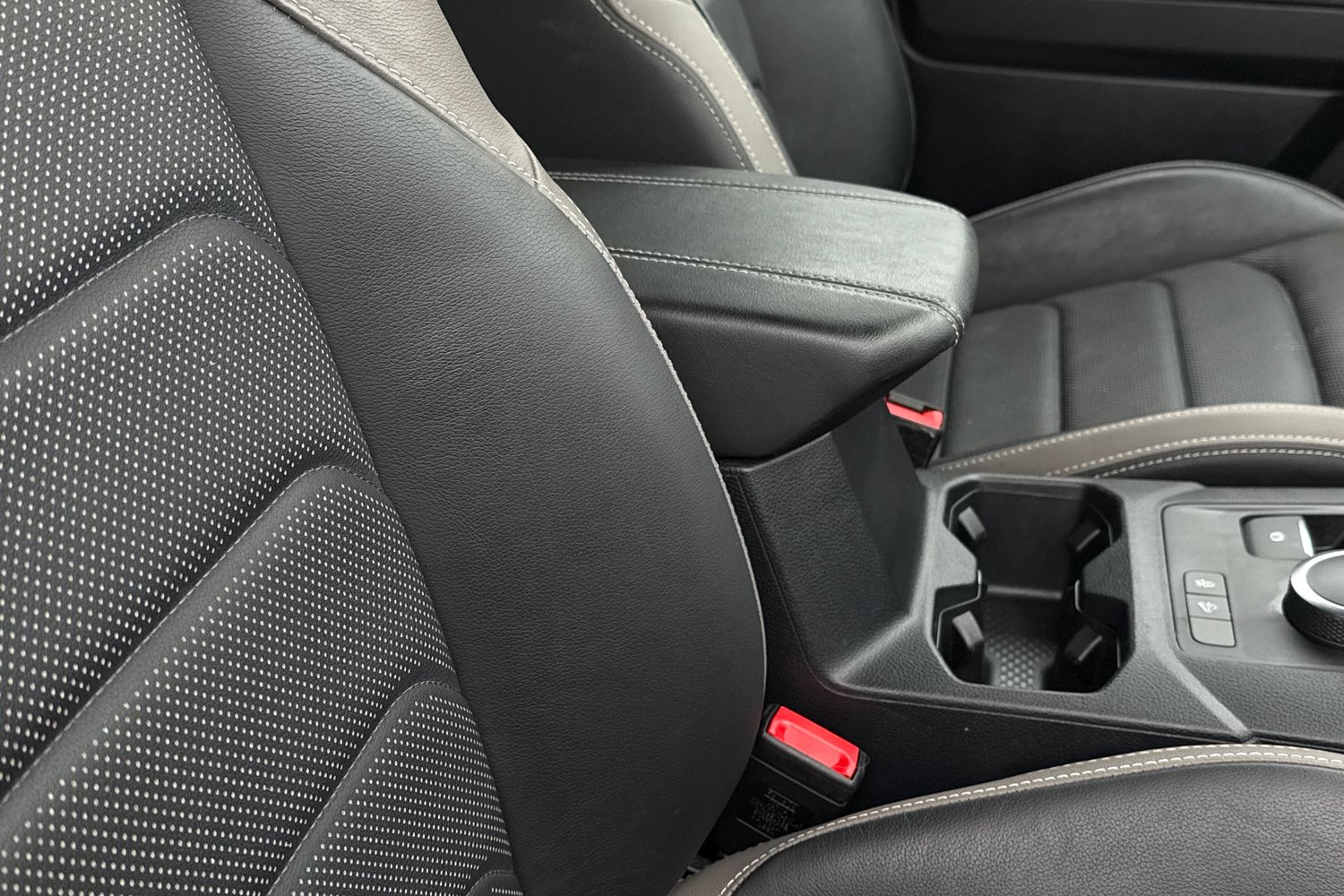 Used Volkswagen Amarok 2024 for sale - 77473091: Photo 35