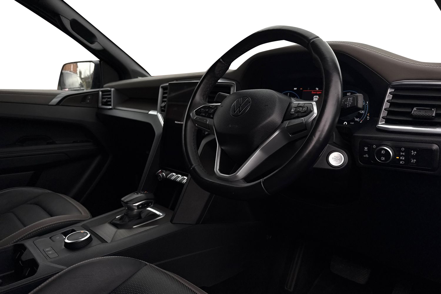 Used Volkswagen Amarok 2024 for sale - 77473091: Photo 8