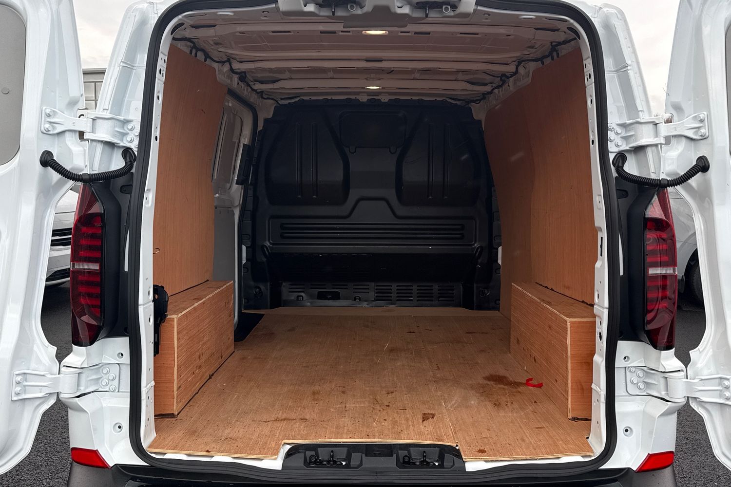 Used Volkswagen Transporter 2025 for sale - 77458893: Photo 10