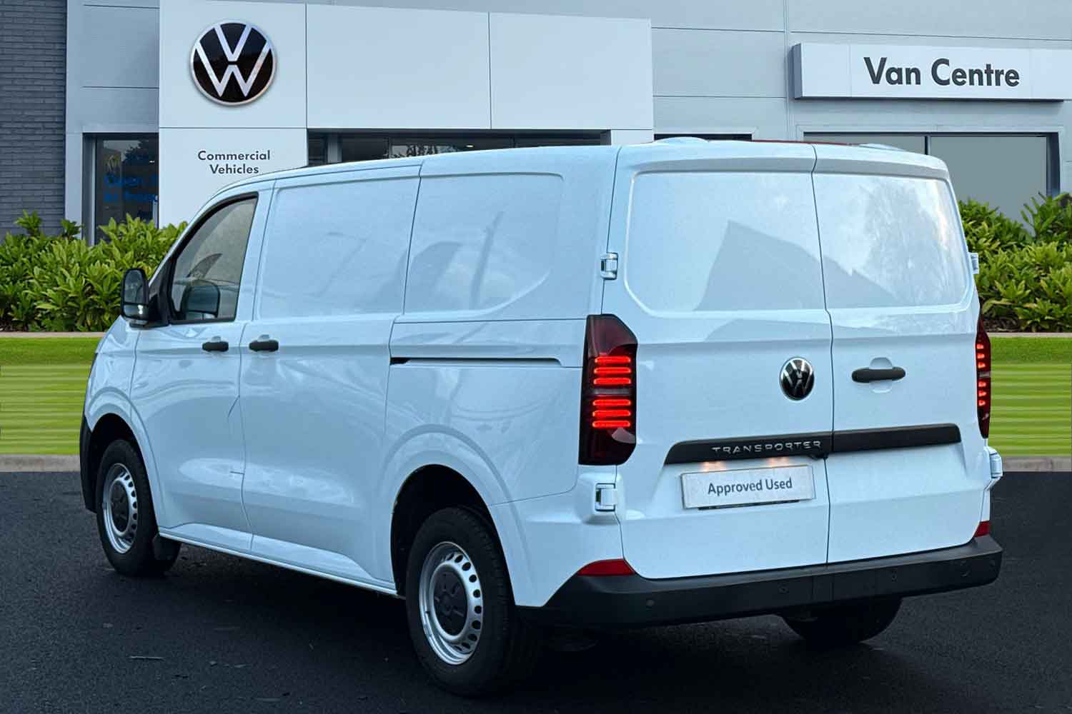 Used Volkswagen Transporter 2025 for sale - 76805374: Photo 2