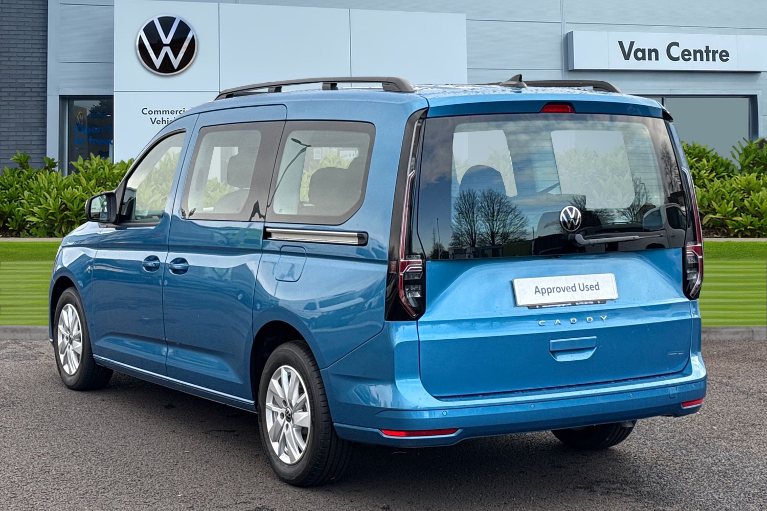 Used Volkswagen Caddy Maxi 2025 for sale - 76636891: Photo 2