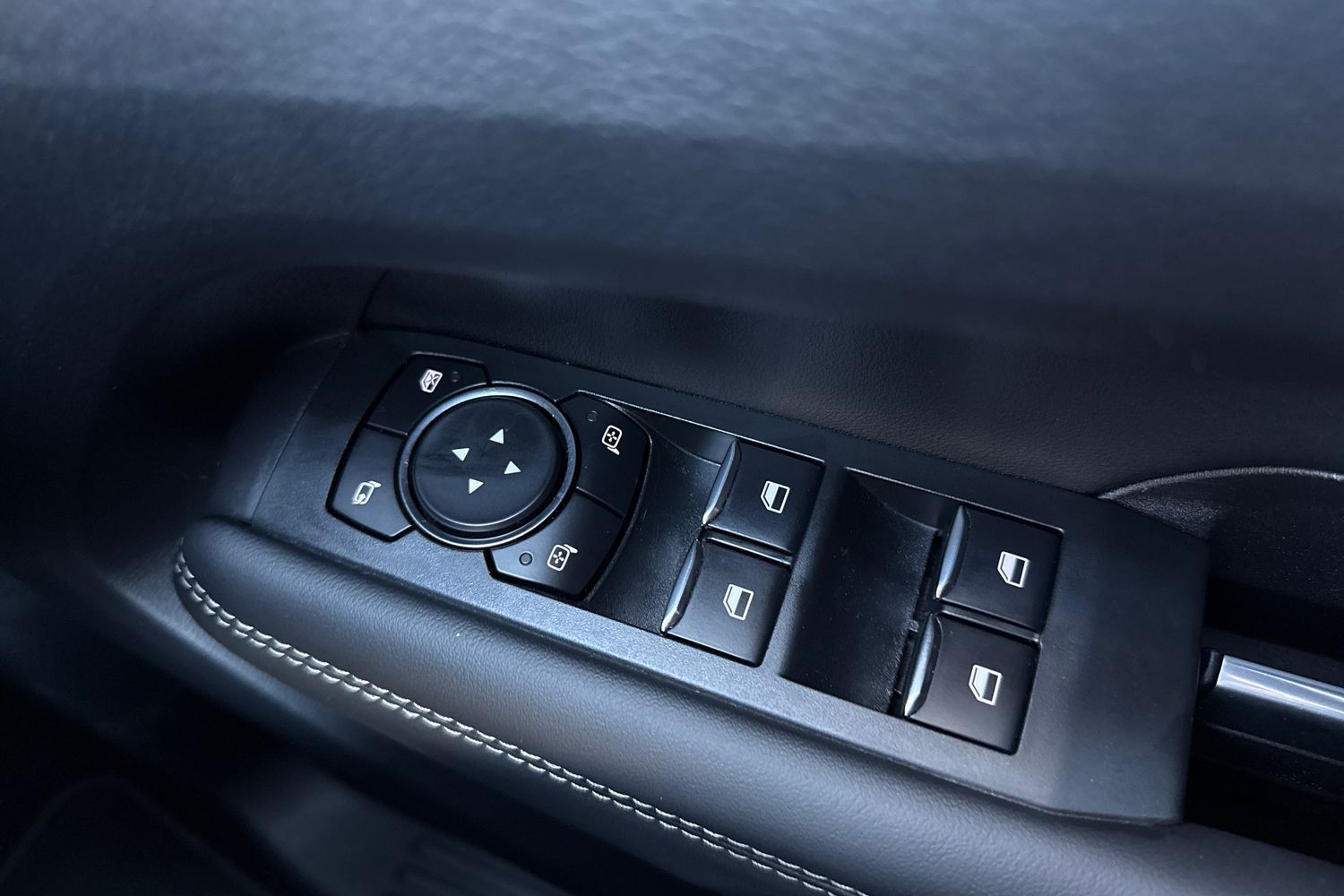 Used Volkswagen Amarok 2024 for sale - 77361891: Photo 18