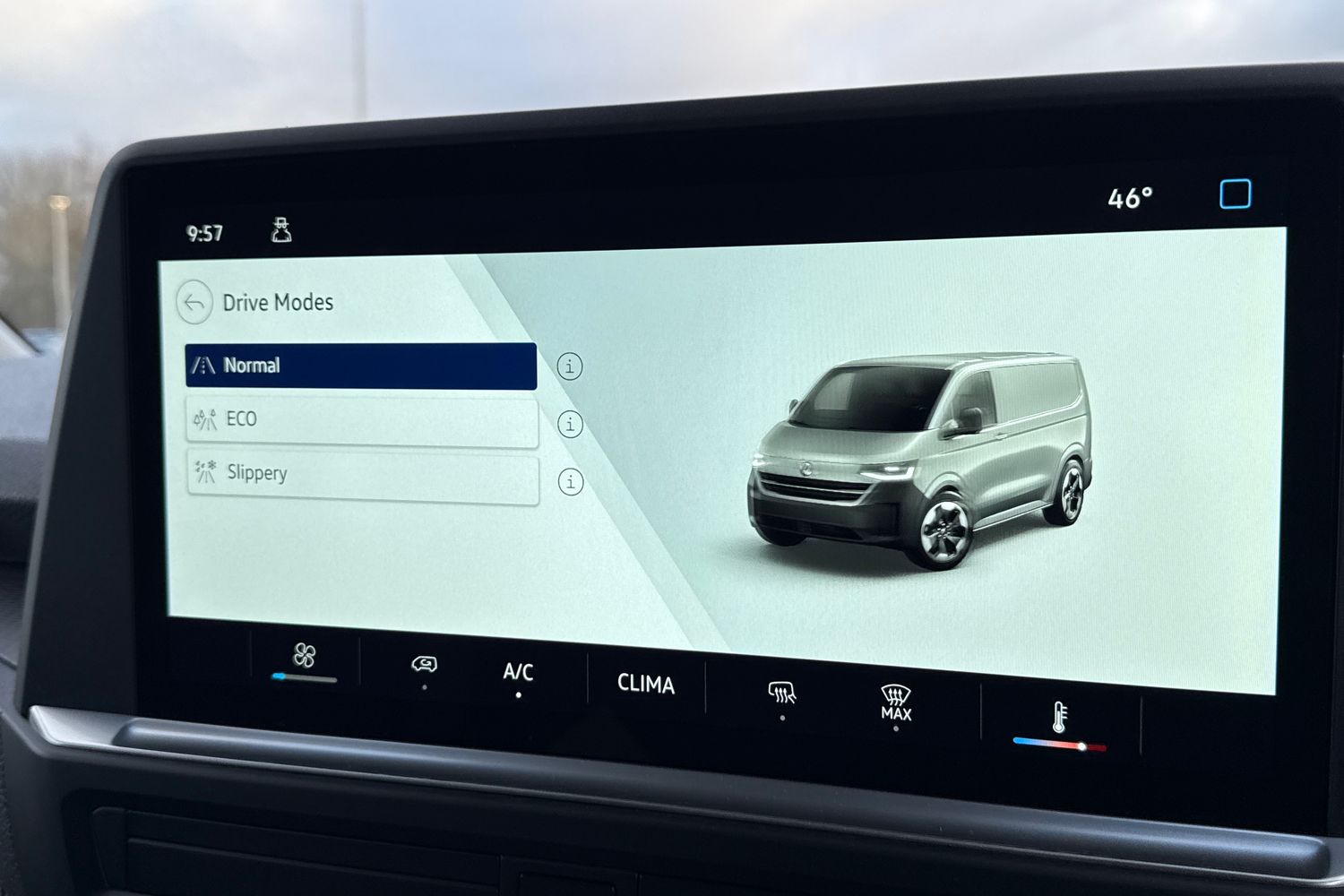 Used Volkswagen Transporter 2025 for sale - 77011567: Photo 42