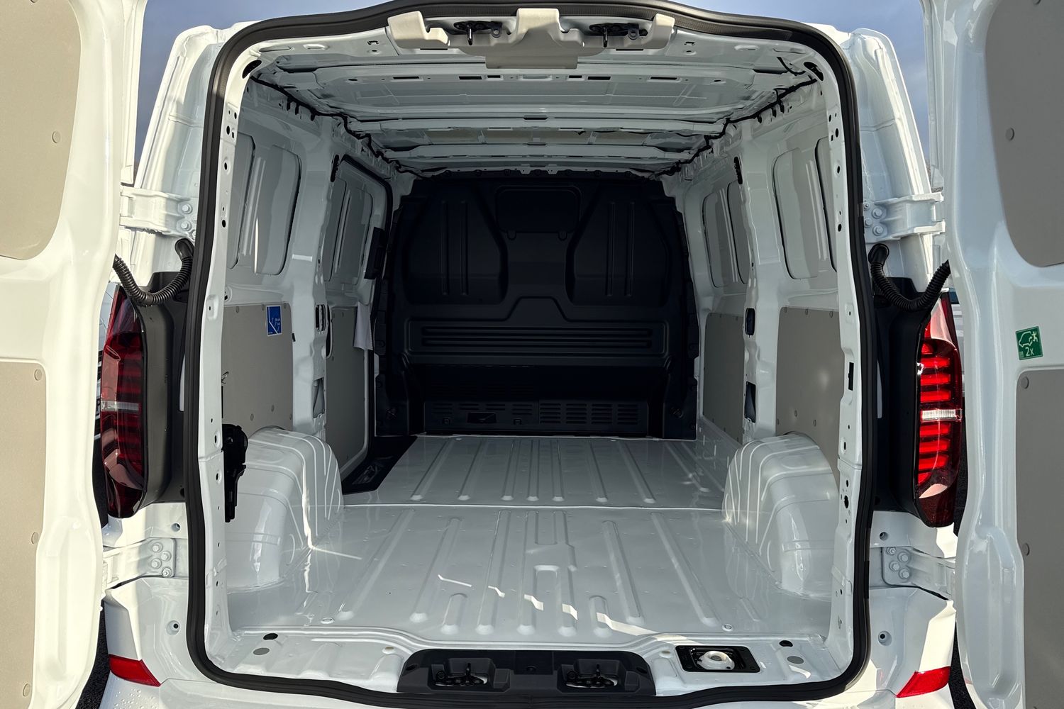 Used Volkswagen Transporter 2025 for sale - 77011567: Photo 9