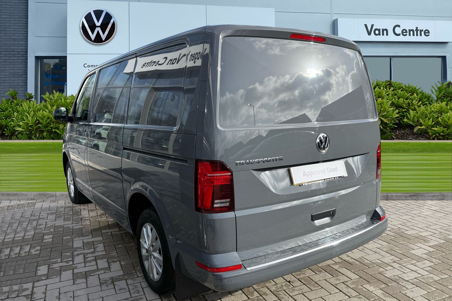 Used Volkswagen Transporter 2022 for sale - 77649248: Photo 2
