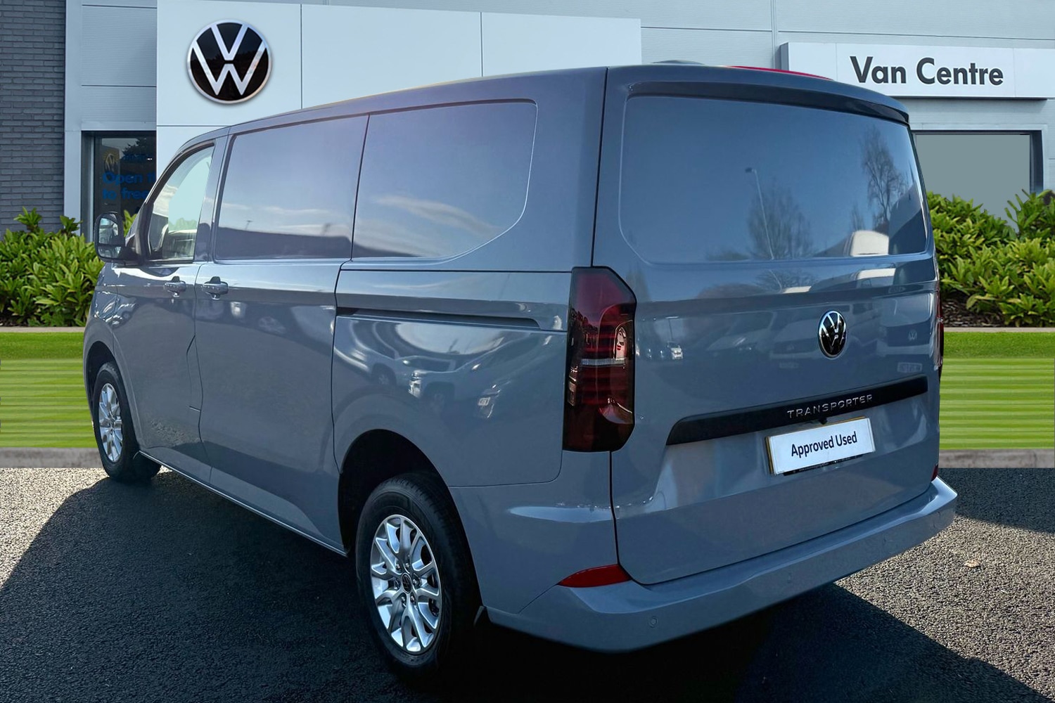 Used Volkswagen Transporter 2025 for sale - 76515958: Photo 2