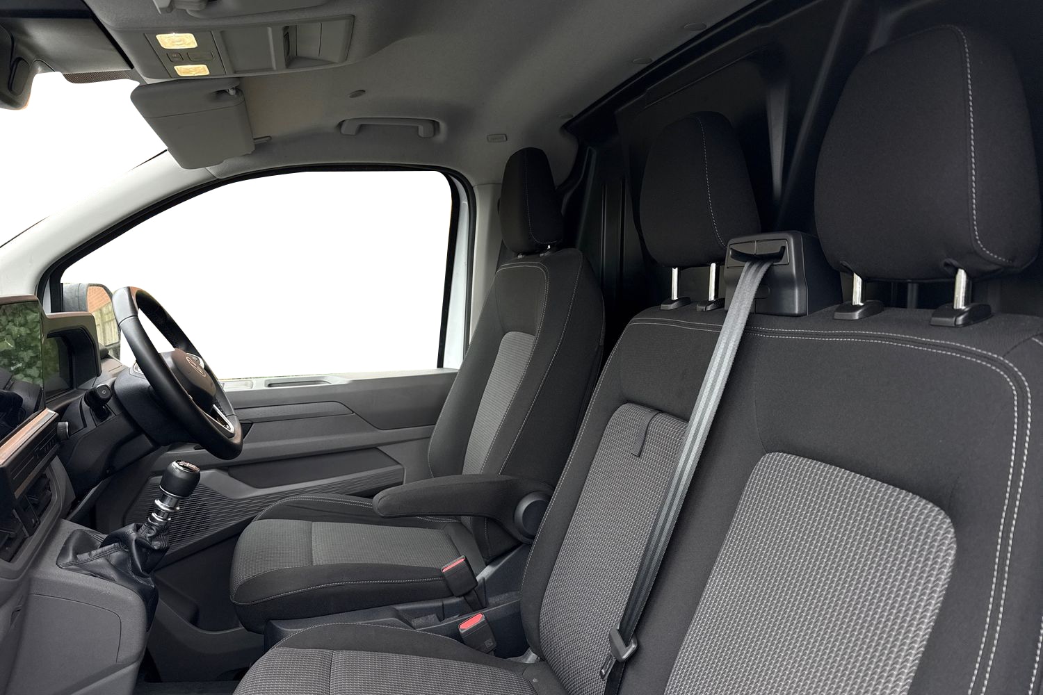 Used Volkswagen Transporter 2025 for sale - 77472826: Photo 11