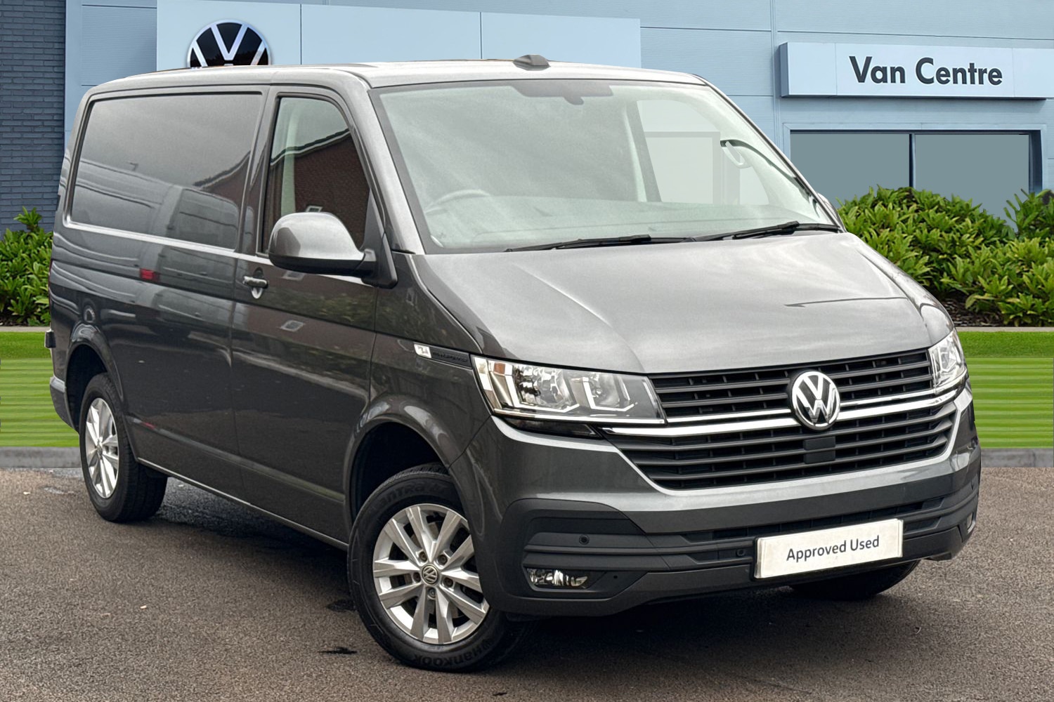 Used Volkswagen Transporter 2023 for sale - 76515789: Photo 1