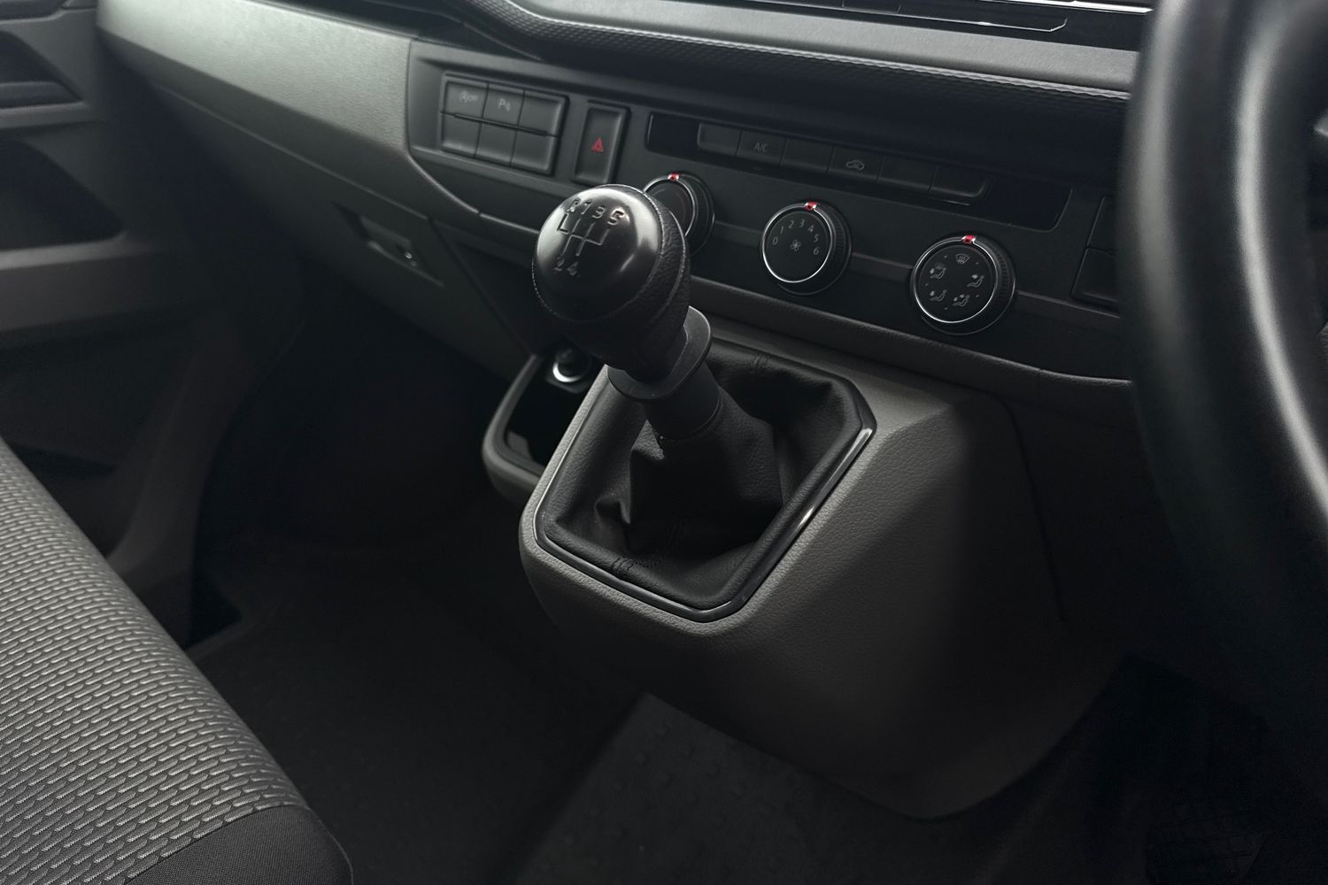 Used Volkswagen Transporter 2023 for sale - 76515789: Photo 20