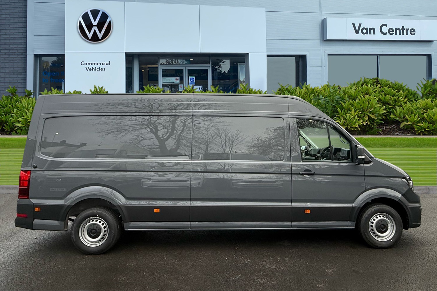 Used Volkswagen Crafter 2025 for sale - 77044393: Photo 3