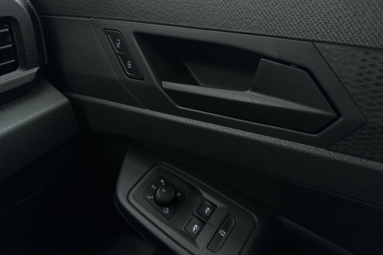 Used Volkswagen Caddy California Maxi 2023 for sale - 77473052: Photo 17