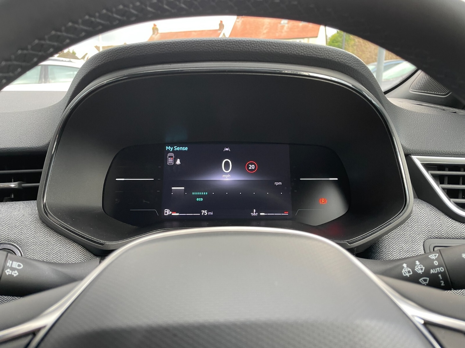 Used Renault Clio 2025 for sale - 76420394: Photo 29