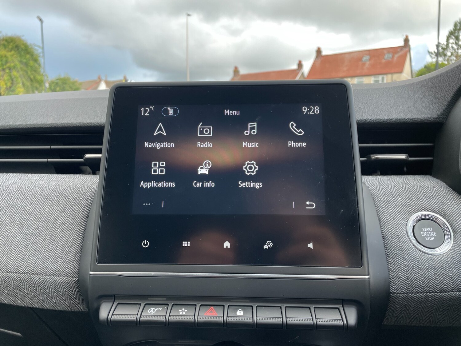 Used Renault Clio 2025 for sale - 76420394: Photo 33