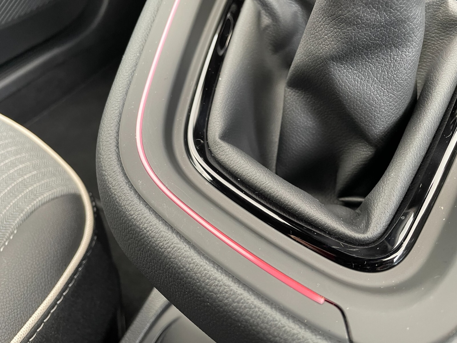 Used Renault Clio 2025 for sale - 76420394: Photo 37