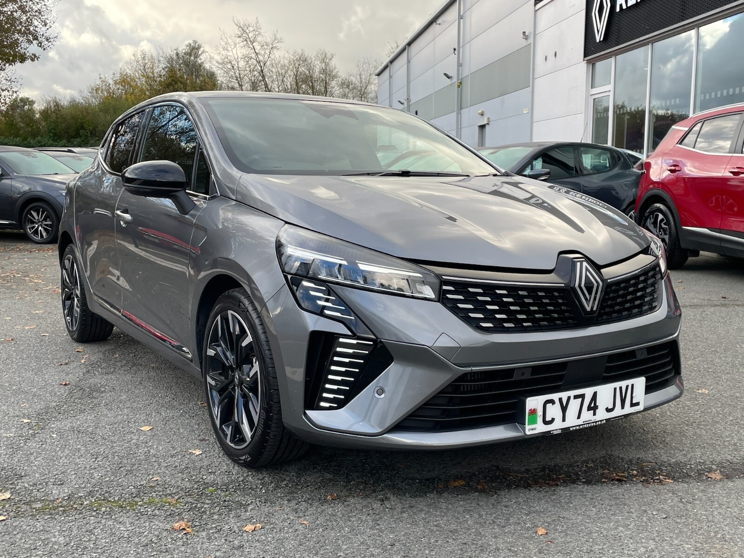 Used Renault Clio 2025 for sale - 76420394: Photo 9