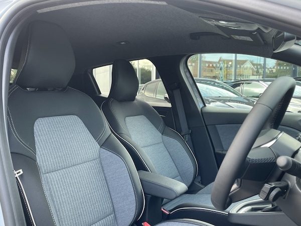 Used Renault Clio 2025 for sale - 76276177: Photo 18