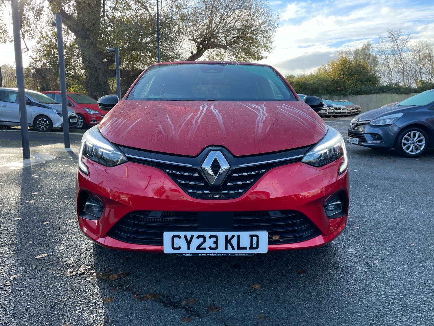 Used Renault Clio 2023 for sale - 76276685: Photo 2