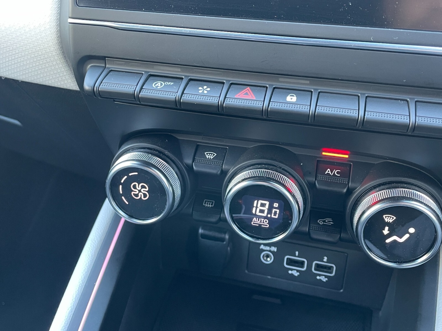 Used Renault Clio 2023 for sale - 76276685: Photo 31