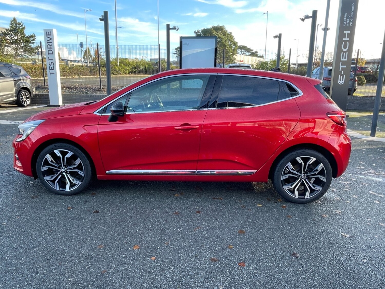 Used Renault Clio 2023 for sale - 76276685: Photo 4