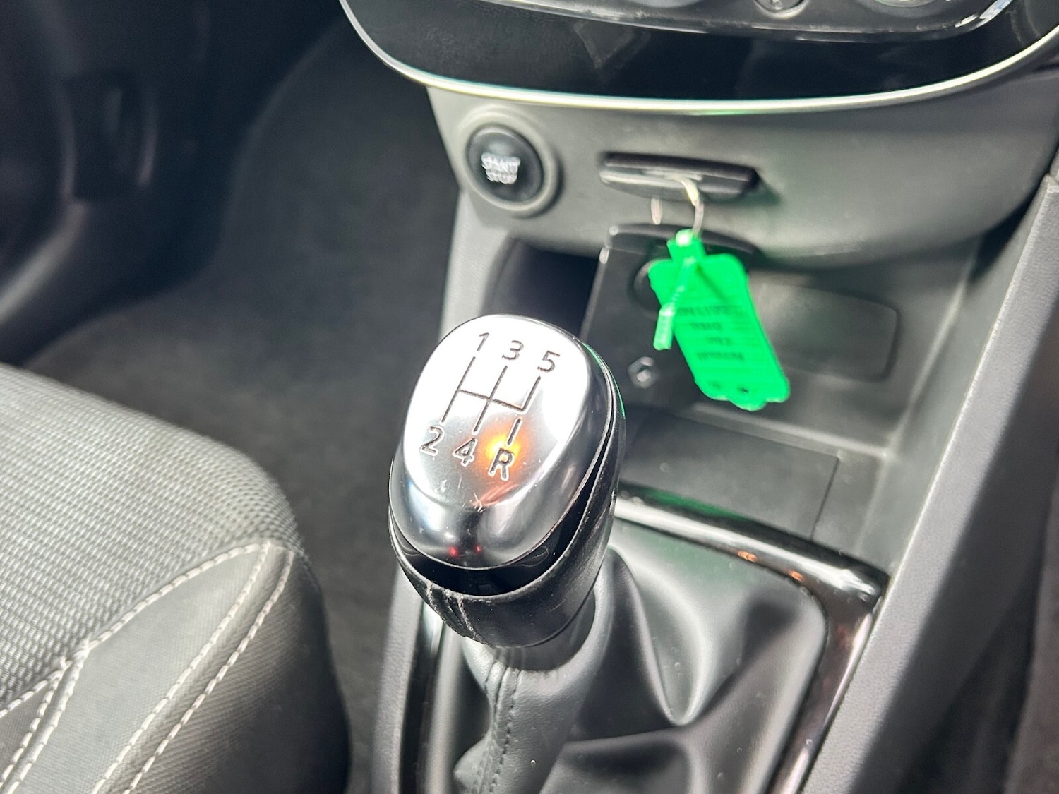 Used Renault Clio 2017 for sale - 76276851: Photo 17