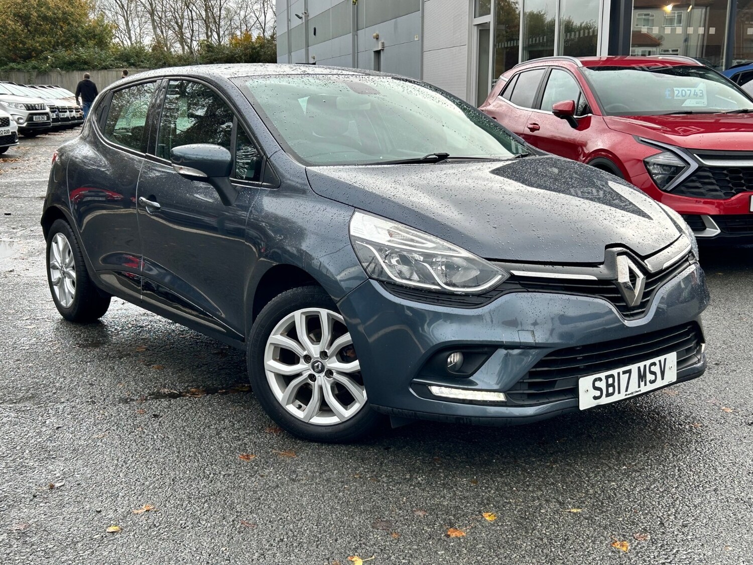 Used Renault Clio 2017 for sale - 76276851: Photo 8