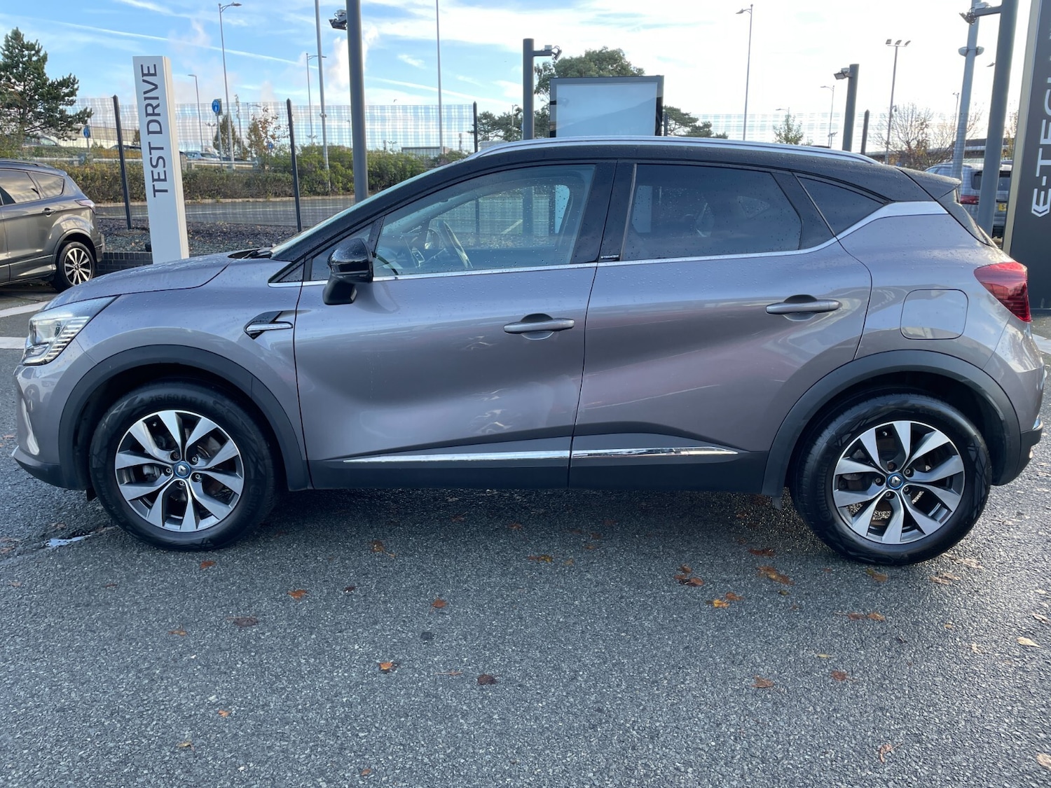 Used Renault Captur 2021 for sale - 76276869: Photo 4