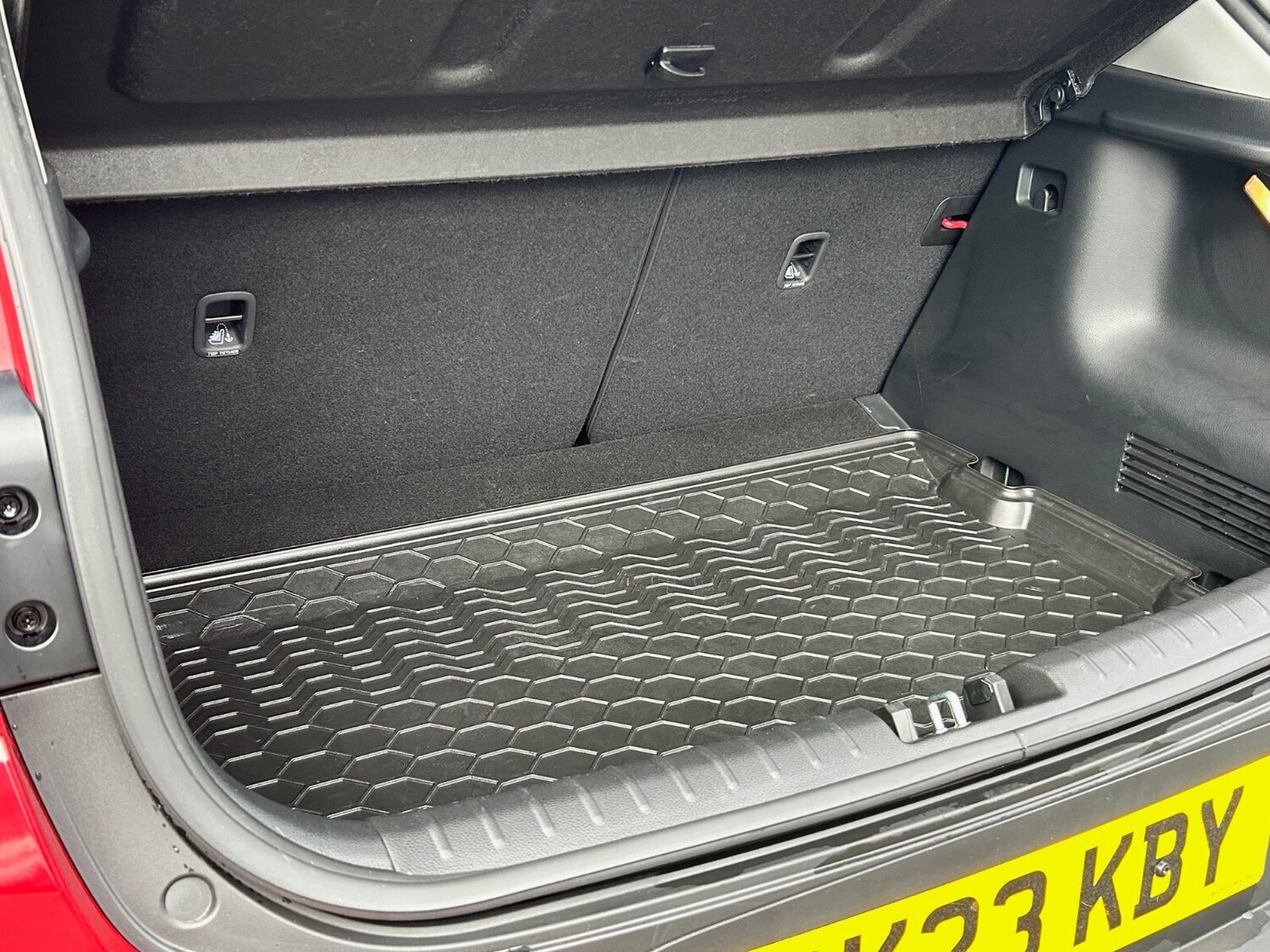 Used Kia Stonic 2023 for sale - 76344026: Photo 26