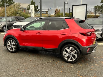 Used Kia Stonic 2023 for sale - 76344026: Photo