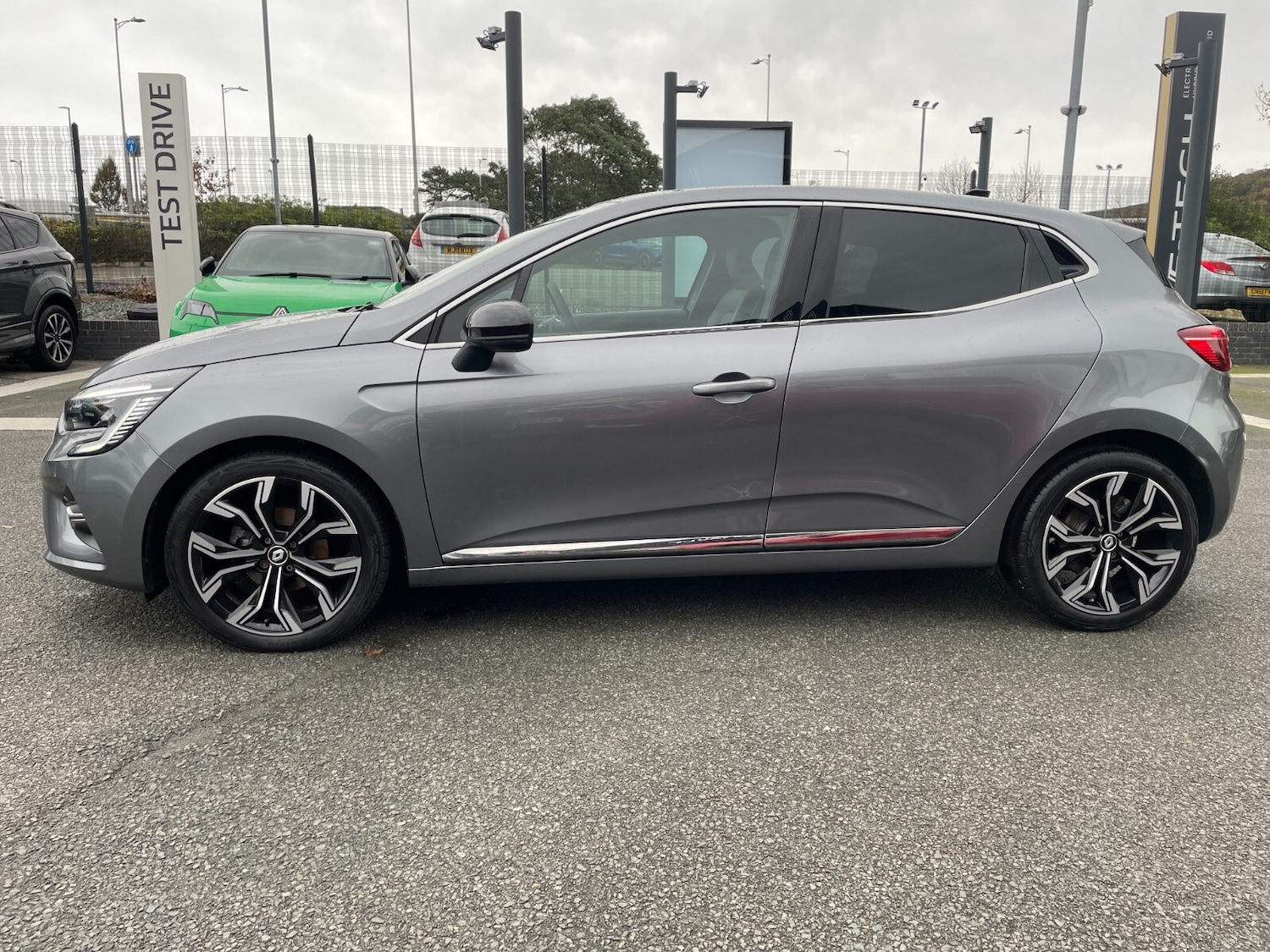 Used Renault Clio 2022 for sale - 76344037: Photo 4