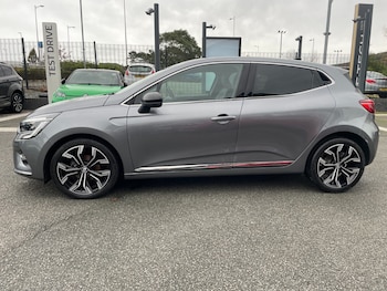 Used Renault Clio 2022 for sale - 76344037: Photo