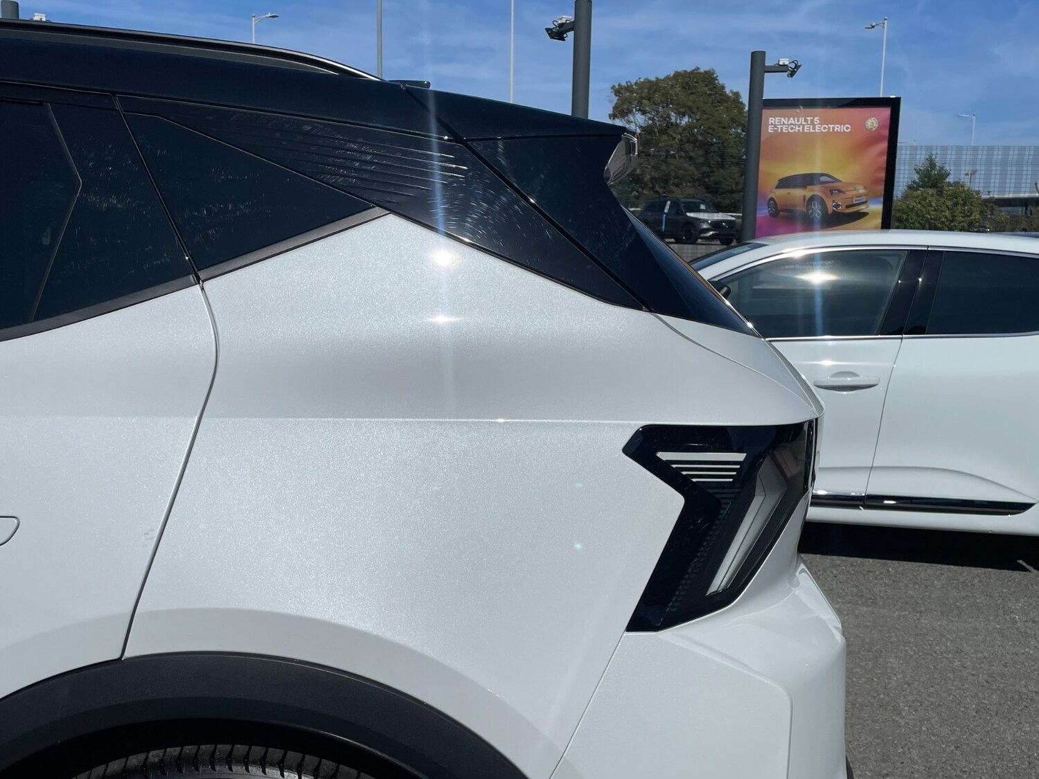 Used Renault Scenic E-Tech 2024 for sale - 76276425: Photo 17