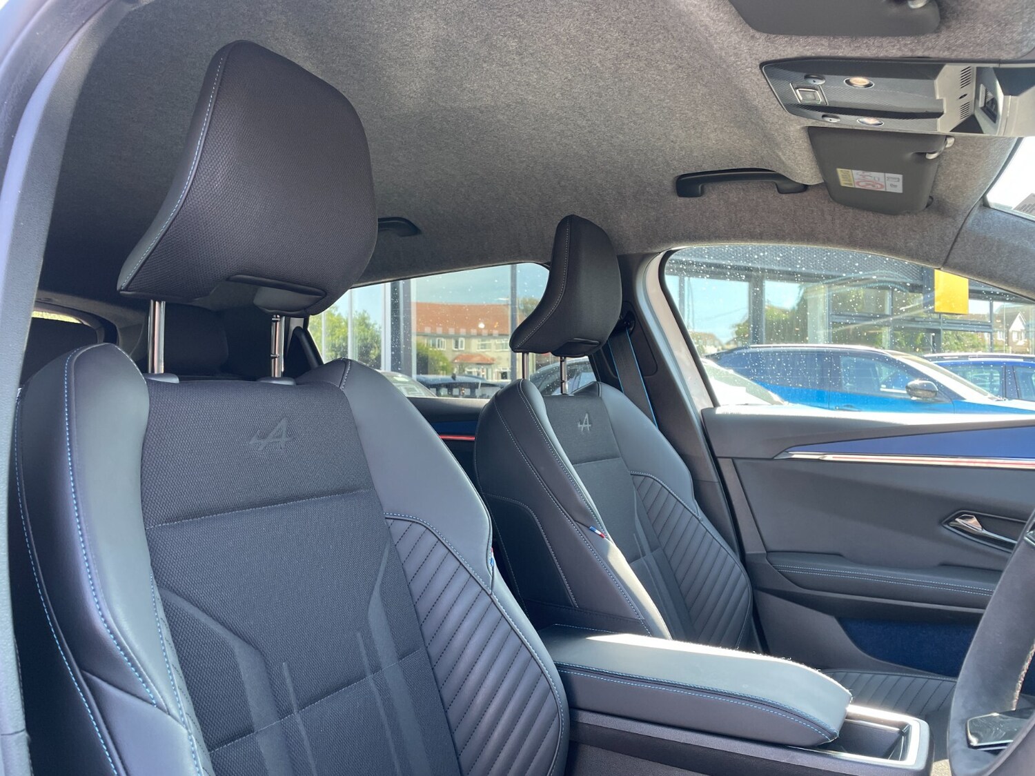 Used Renault Scenic E-Tech 2024 for sale - 76276425: Photo 29