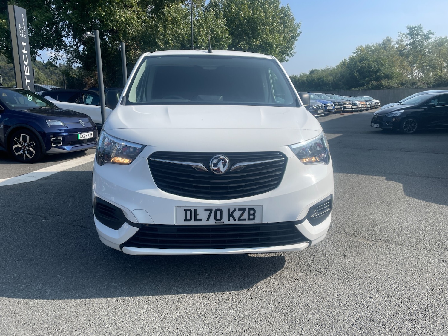 Used Vauxhall Combo 2020 for sale - 76276759: Photo 3