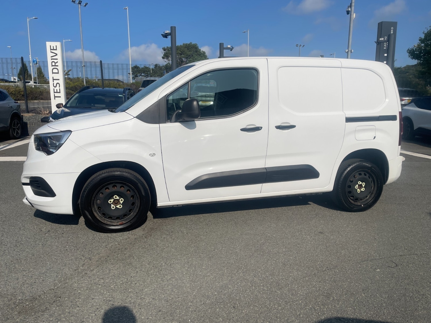 Used Vauxhall Combo 2020 for sale - 76276759: Photo 5