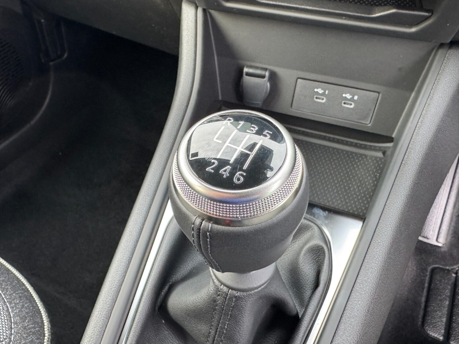 Used Renault Captur 2025 for sale - 76826814: Photo 41