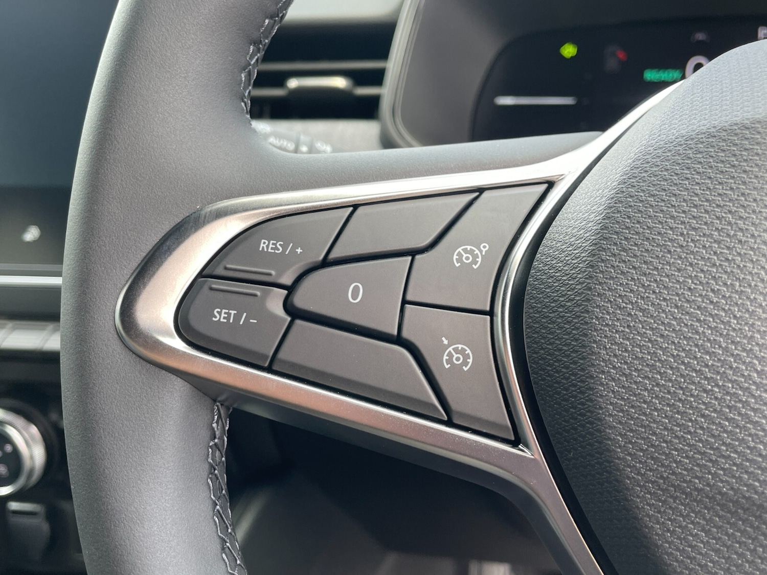 Used Renault Clio 2025 for sale - 76773170: Photo 27