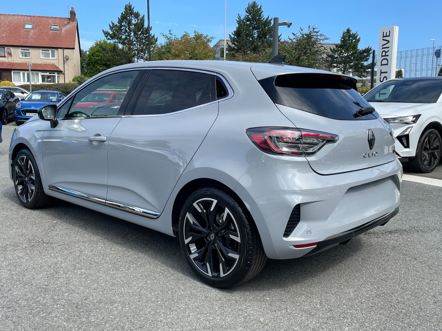 Used Renault Clio 2025 for sale - 76773170: Photo 5