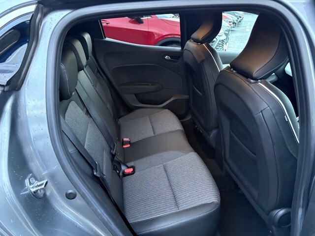 Used Renault Clio 2022 for sale - 76826816: Photo 15